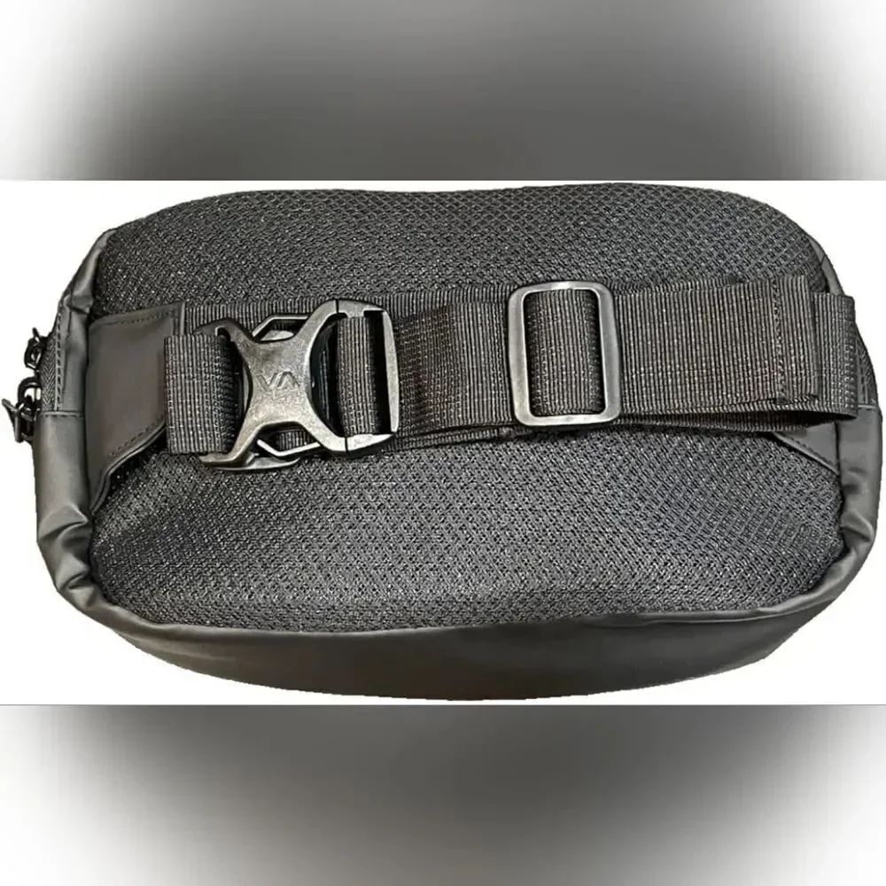 RVCA Level Waist Pack - Picture 2 of 3